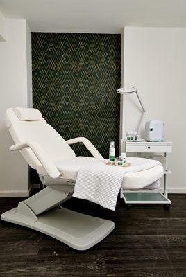 Get your laser hair removal, laser skin rejuvenation, tattoo removal and facials at Zapped Beauty!