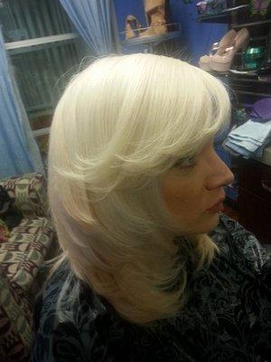 Platinum Blonde Lighting/Cut/Style