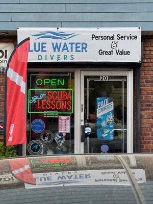 Blue Water Divers