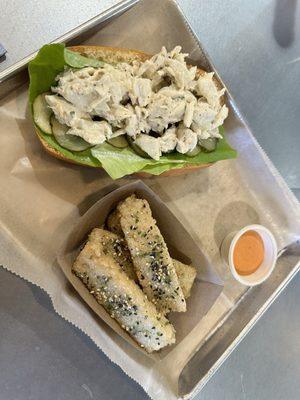 Crab roll and rice sticks