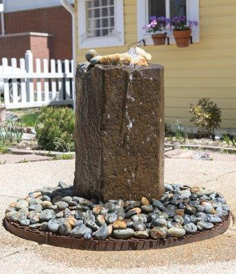 We have a fountain in the courtyard.