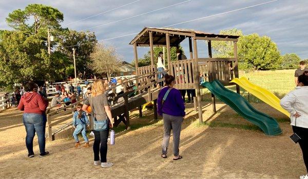 Play structure with 4 slides