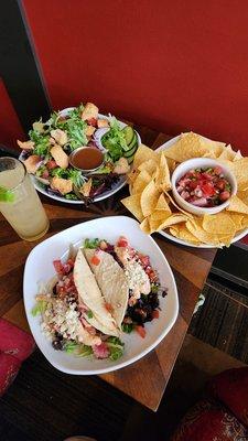 Ahi and portobello tacos, chips and salsa and side salad with paloma