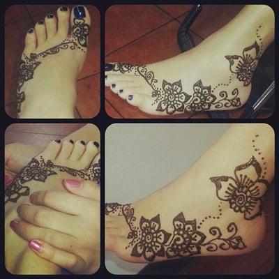 Henna tattoos