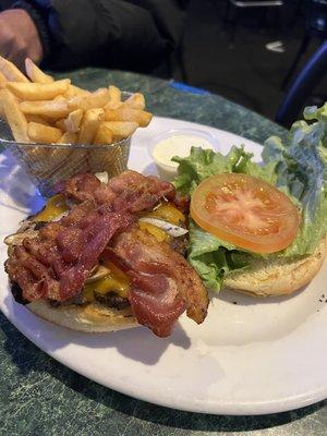 Bully's jr burger