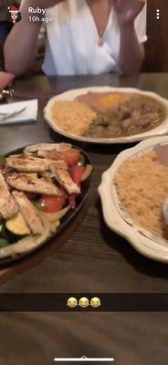 "Chile verde" and "Chicken fajitas"