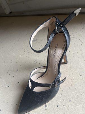 Pour La Victoire stiletto (around 1/4 of original price)!