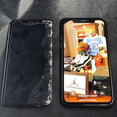 iPhone Xs screen replacement. Customer dropped it 2 weeks after he got it. Phone looks like new again