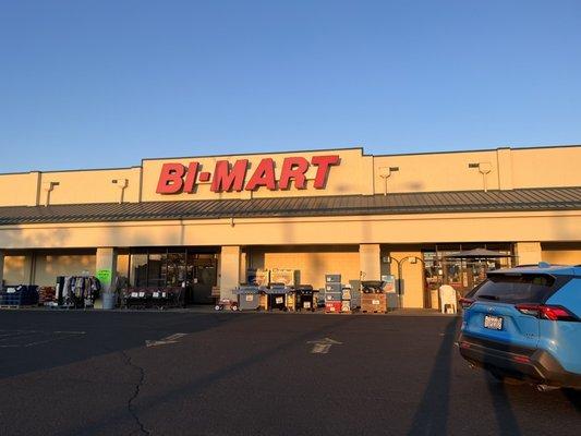 Bi-Mart