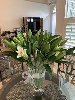 Publix $28 bouquet of same flowers