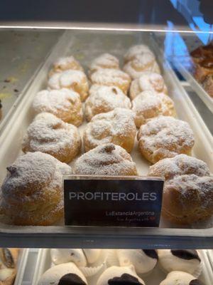 Profiteroles