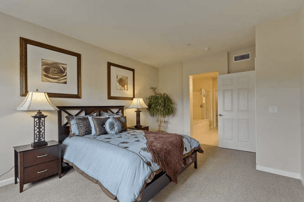 Berber carpet in bedroom