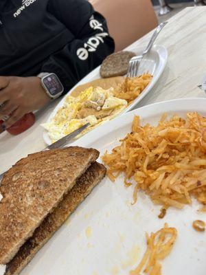 Toast and hash browns