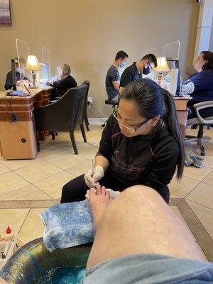 Serenity Nail Spa - Technician Mary     Daxen Raven Approved