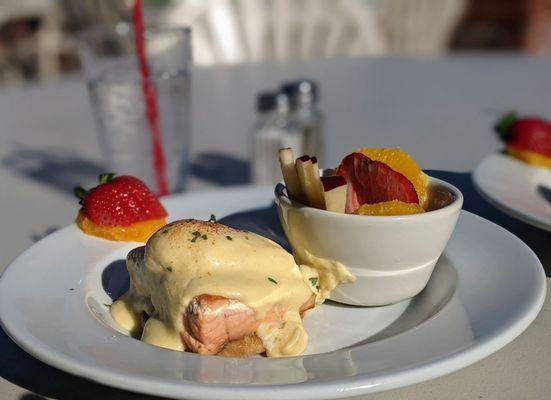 Salmon Eggs benedict