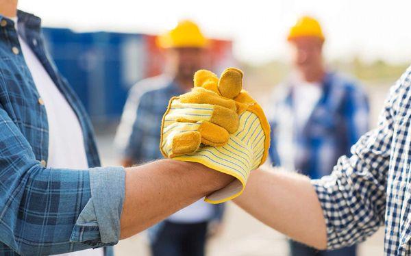 #expeditingservices working for a hand with hand with you to help you with all your #builgding #permit needs #hialeah