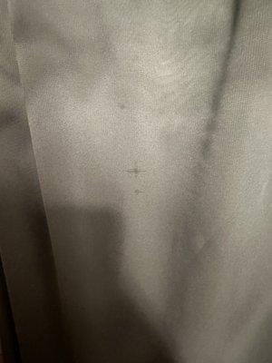 Cross shaped stain from measurements