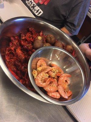 Crawfish, potatoes and Royal Red Shrimp