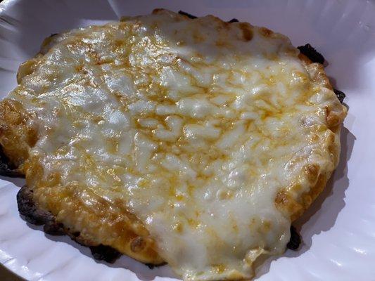 Plain cheese pizza