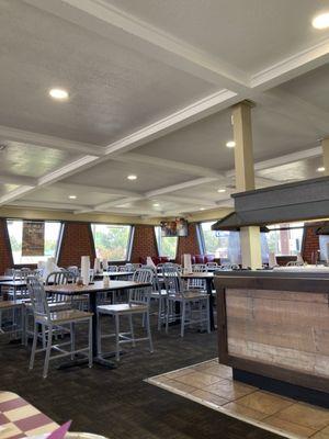 Clean dining room