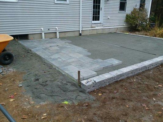 Laying paver slabs