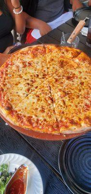 Cheese pizza