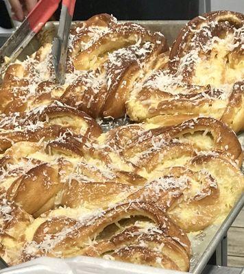 Sweet bread w vanilla and coconut and condensed milk