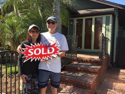 Craftsman in the Heights for this happy couple!