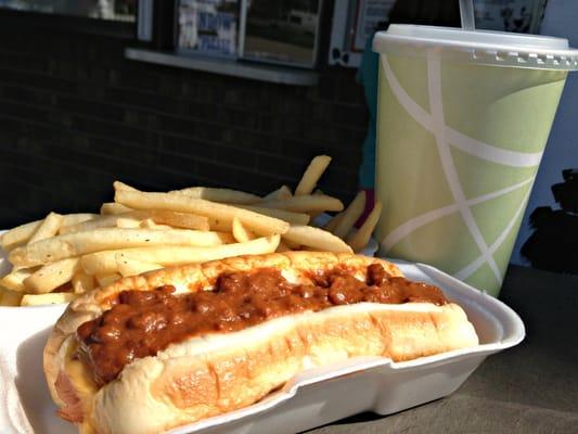 chili cheese dog and fries!