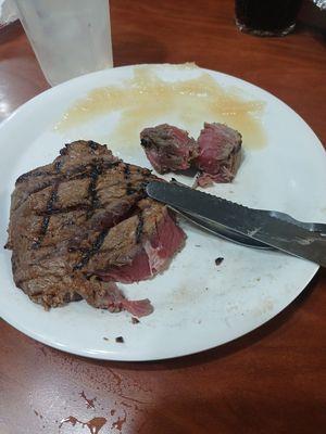 here is my bloody steak. proof I'm not exaggerating.