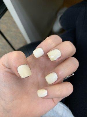 The top coat made my white nails yellow, the middle finger has chipped and the pink is cracked!