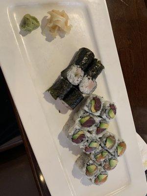 Lunch special sushi rolls