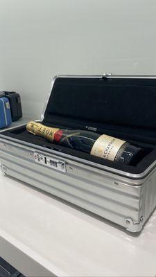 champagne case