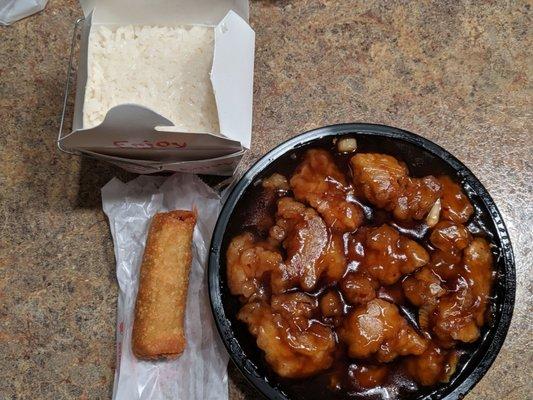 General Tsos Chicken, rice, eggroll