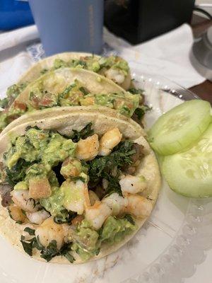 Shrimp Steak and guacamole