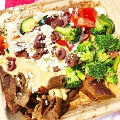 Plate - Lamb Strips, Hummus, Cucumber and Tomatoes, Veggies