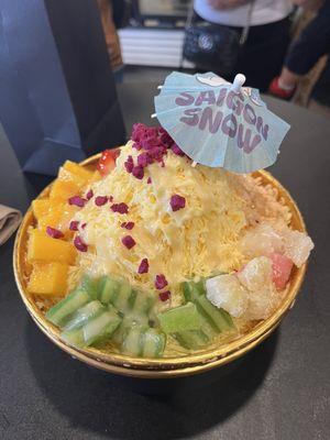 Mango snow with mango and strawberry