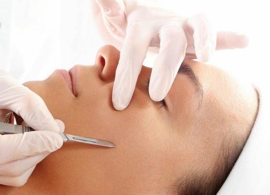 Ecuabella Dermaplaning with Oxygen treatment