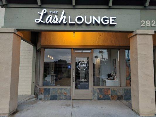 The Lash Lounge Encinitas Exterior