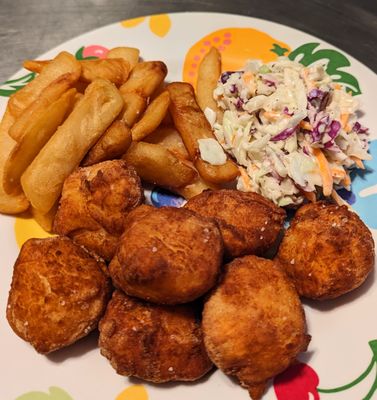 Fried scallops, french fries and coleslaw