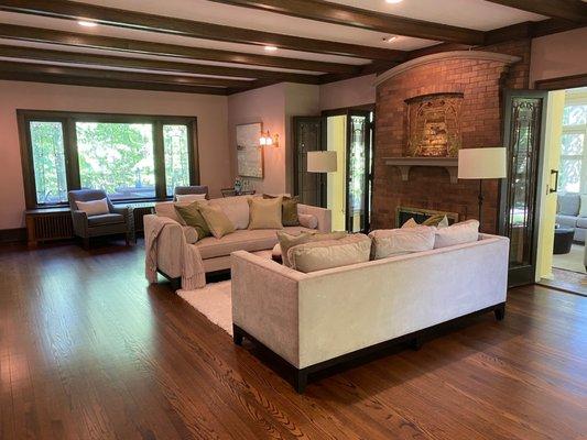 Vacant Prairie style home staging living room