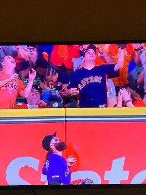 The King's won Astros tickets at Kings Bingo and caught the Home Run Ball!