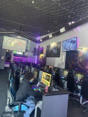 Cyber City Esports Center - Northridge