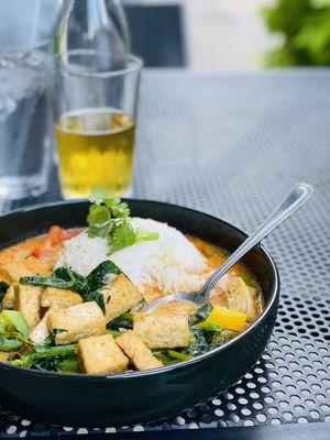 KAENG TEI POE sweet & tangy red curry with organic spinach | kaffir lime| serve with steamed rice