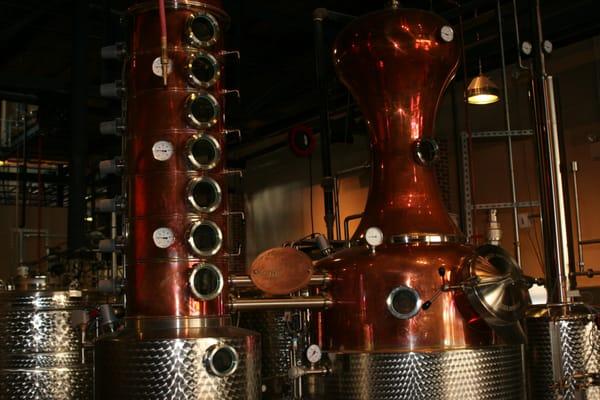 Explore Charleston's Craft Distilleries!