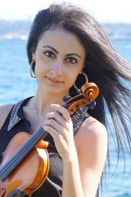 Raisa Asriyants teaches violin lessons and piano lessons at Shoreline Music School in Shoreline WA