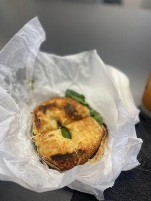 Egg, cheese and spinach bagel