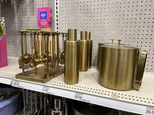 I don't *need gold barware, but this is tempting!