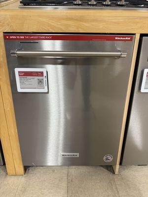 New Kitchenaid dishwasher