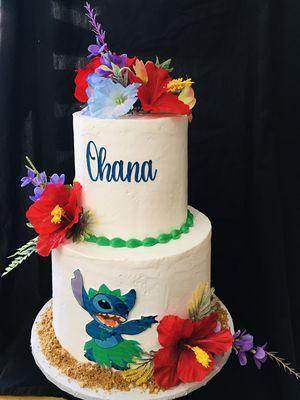 Stich Hawaiian themed whipped icing cake